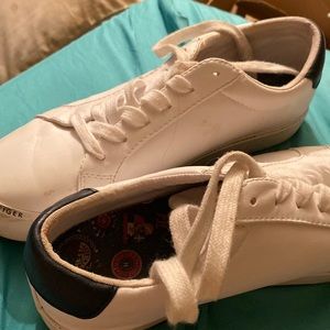 TOMMY HILFIGER
FLAG LEATHER SNEAKER